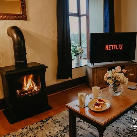 Pine By Prestige Sa *